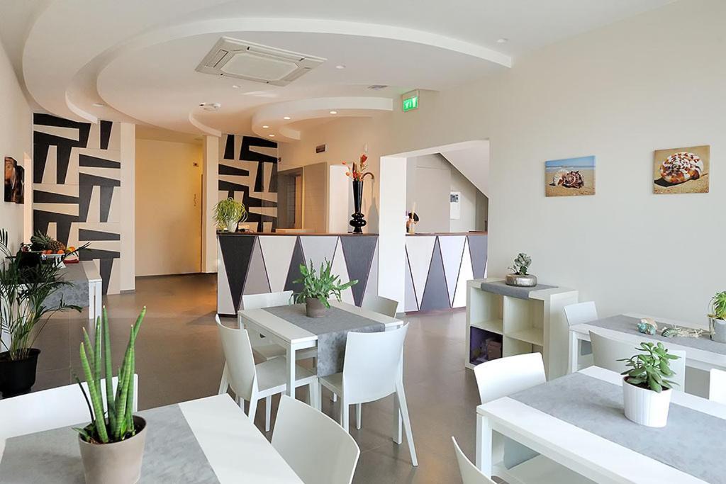 Hotel & Residence Cavalluccio Marino Rimini Extérieur photo
