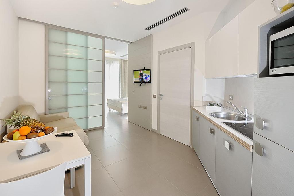 Hotel & Residence Cavalluccio Marino Rimini Extérieur photo
