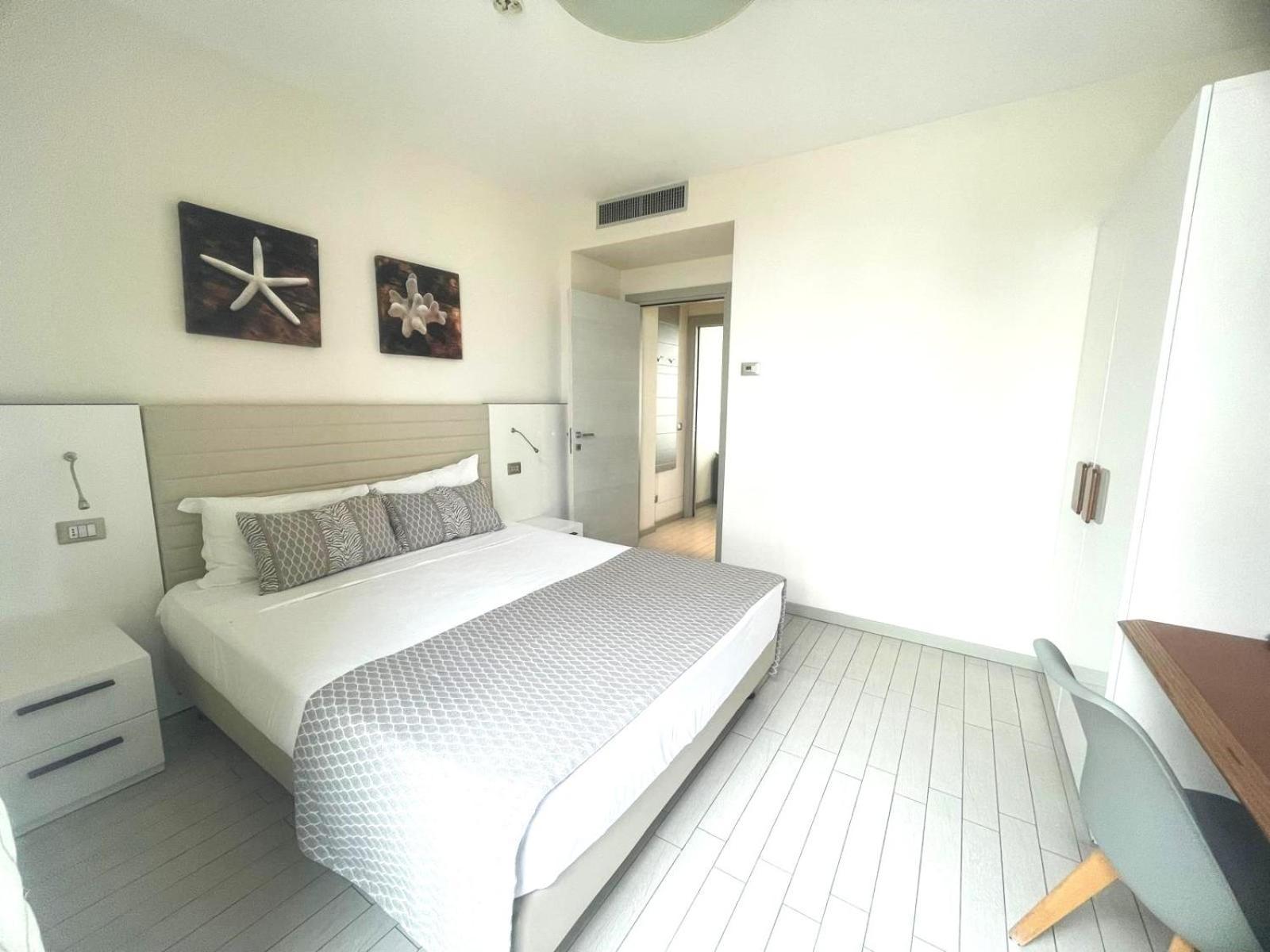 Hotel & Residence Cavalluccio Marino Rimini Extérieur photo