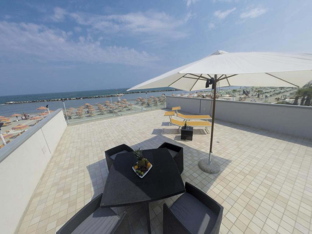 Hotel & Residence Cavalluccio Marino Rimini Extérieur photo