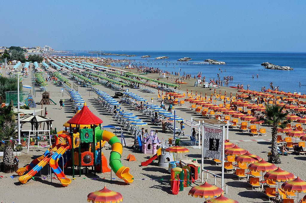 Hotel & Residence Cavalluccio Marino Rimini Extérieur photo